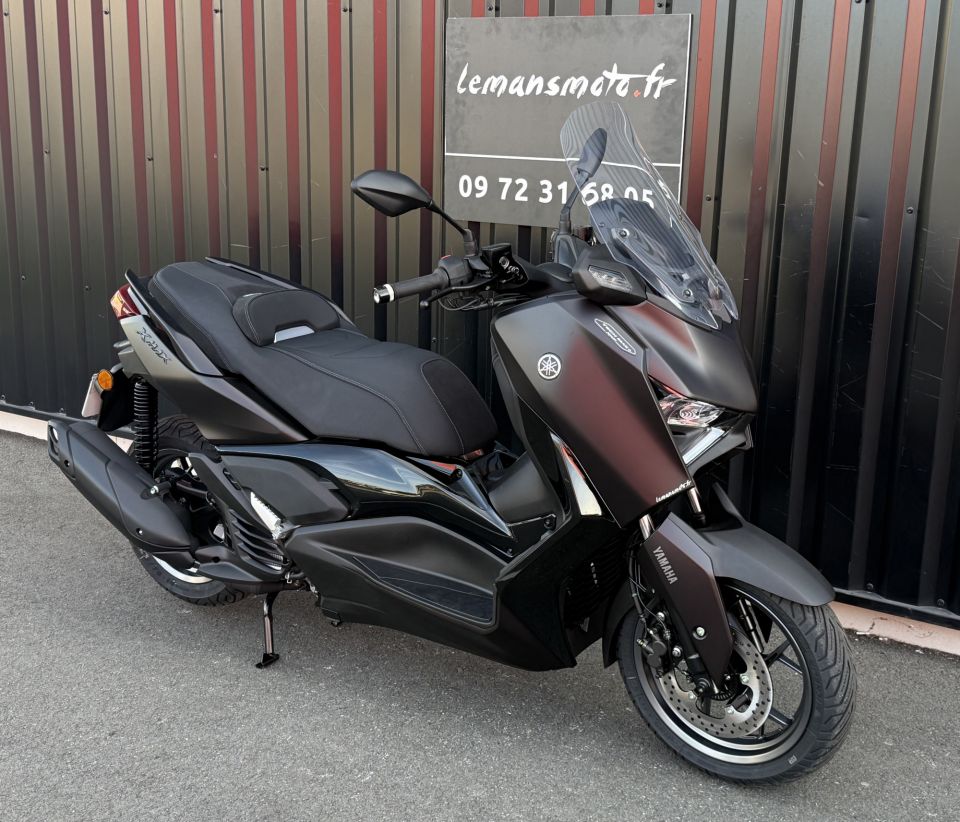 YAMAHA XMAX 125 TECH MAX 0