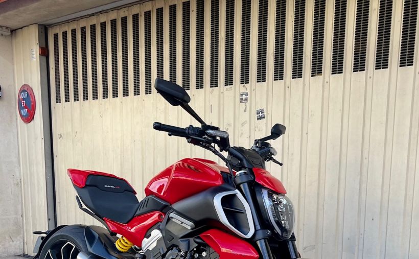 DUCATI DIAVEL V4 1