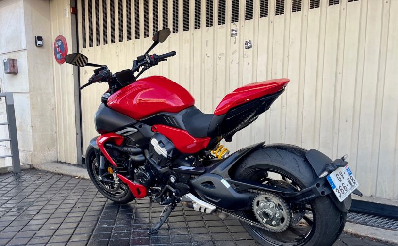 DUCATI DIAVEL V4 4
