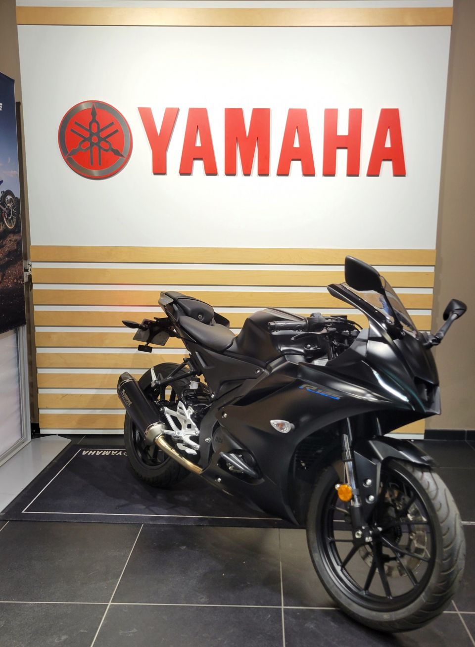 YAMAHA YZF-R 125 0