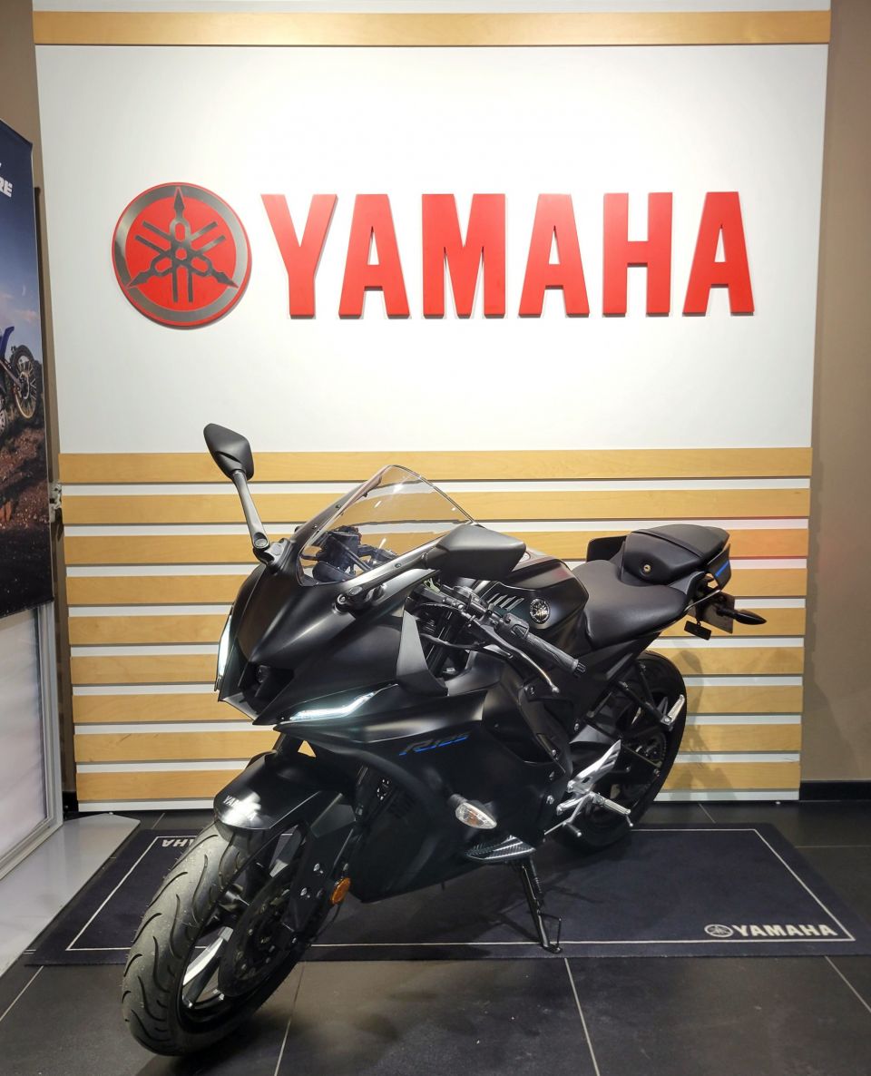 YAMAHA YZF-R 125 1