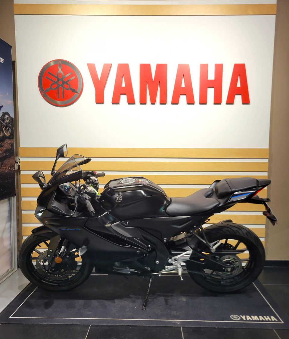 YAMAHA YZF-R 125 2