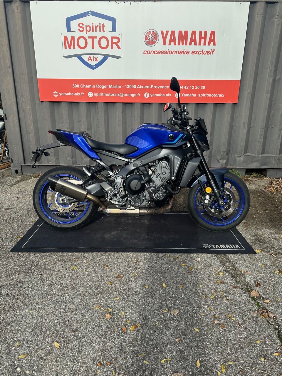YAMAHA MT-09  Y-AMT 1