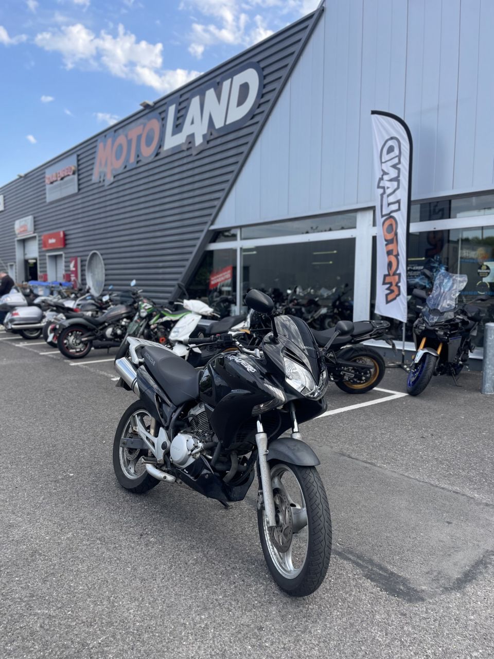 HONDA VARADERO 125 6