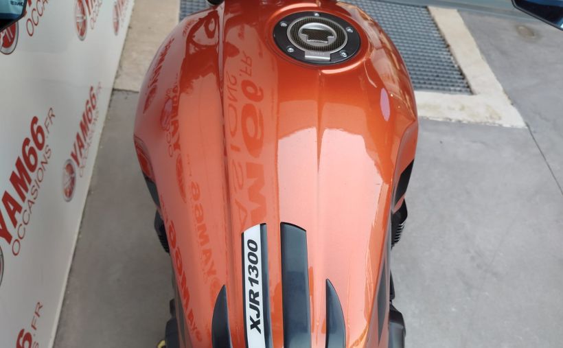 YAMAHA XJR 1300 15