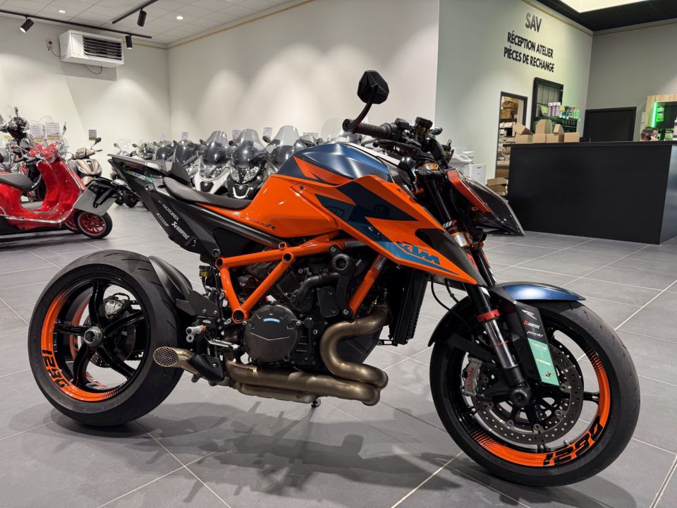 KTM 1290 SUPER DUKE R 5