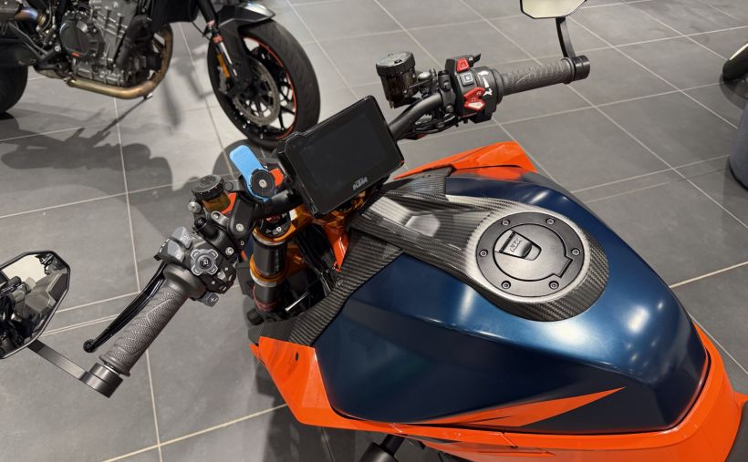 KTM 1290 SUPER DUKE R 2