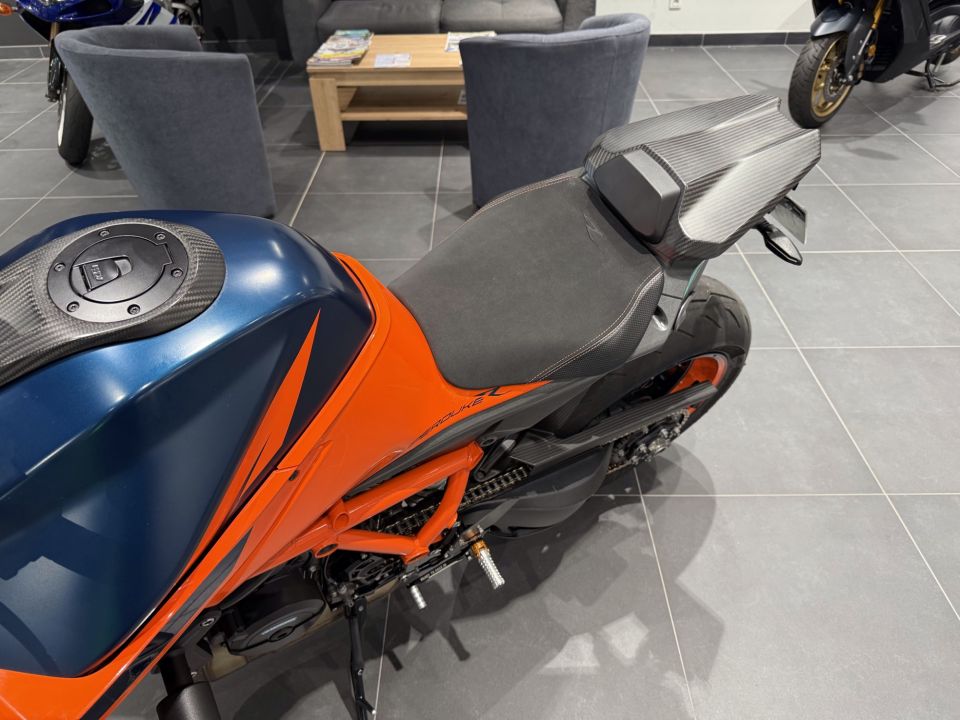 KTM 1290 SUPER DUKE R 15