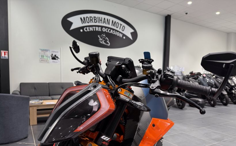 KTM 1290 SUPER DUKE R 4