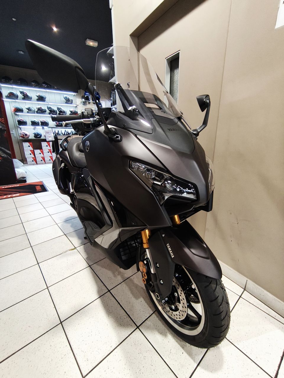 YAMAHA XP T-MAX 560 TECH MAX 2