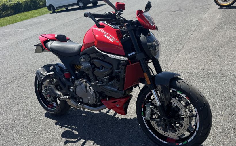 DUCATI MONSTER 937 0