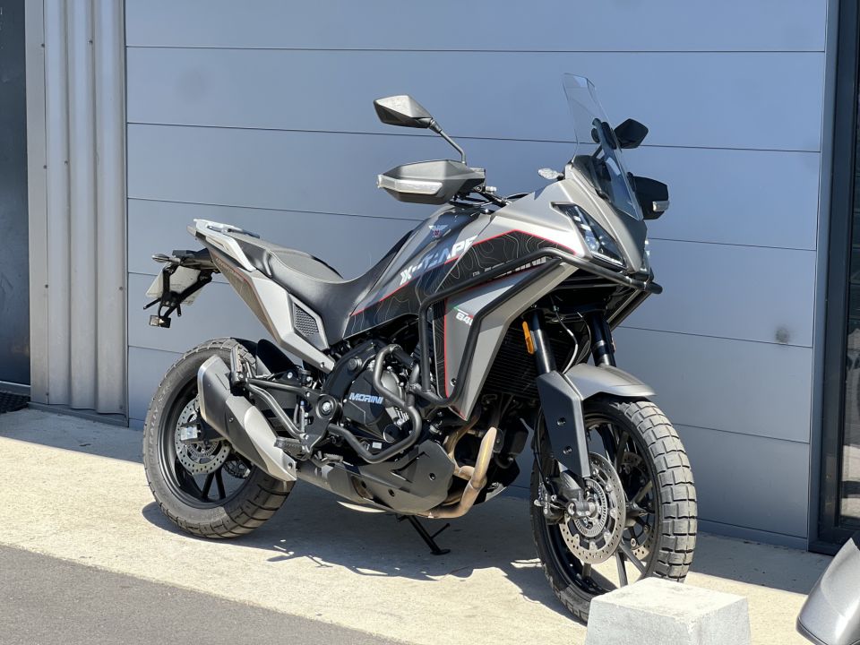 MOTO MORINI X-cape 650 1