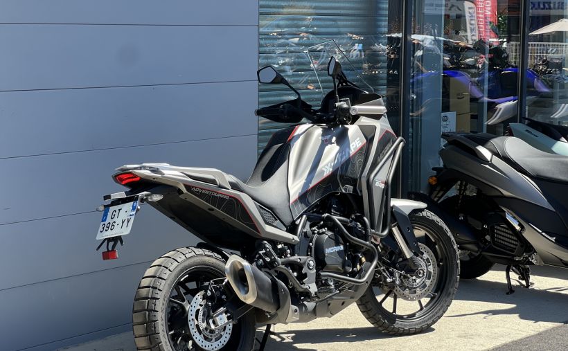 MOTO MORINI X-cape 650 2