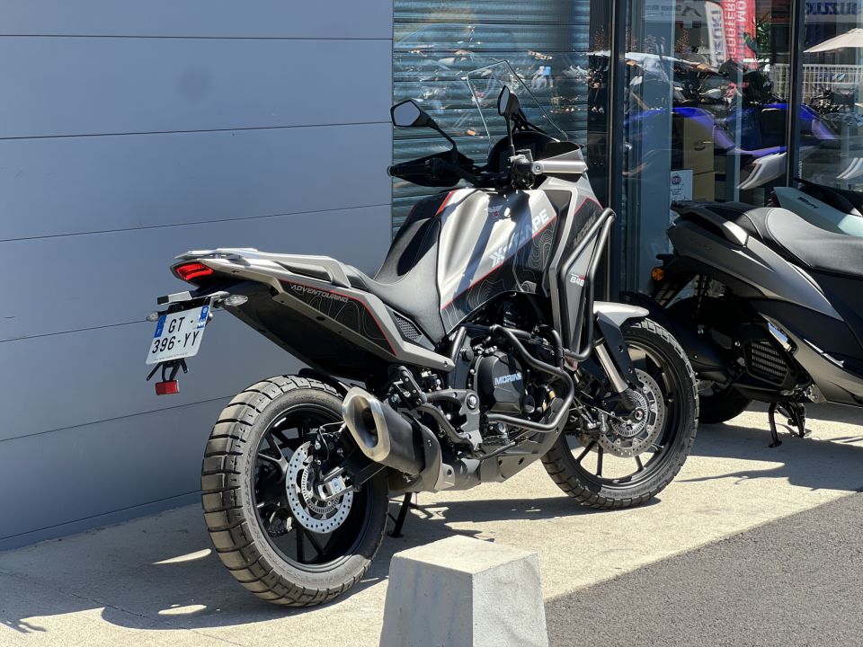 MOTO MORINI X-cape 650 2