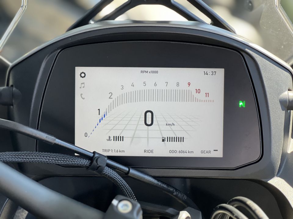 MOTO MORINI X-cape 650 7