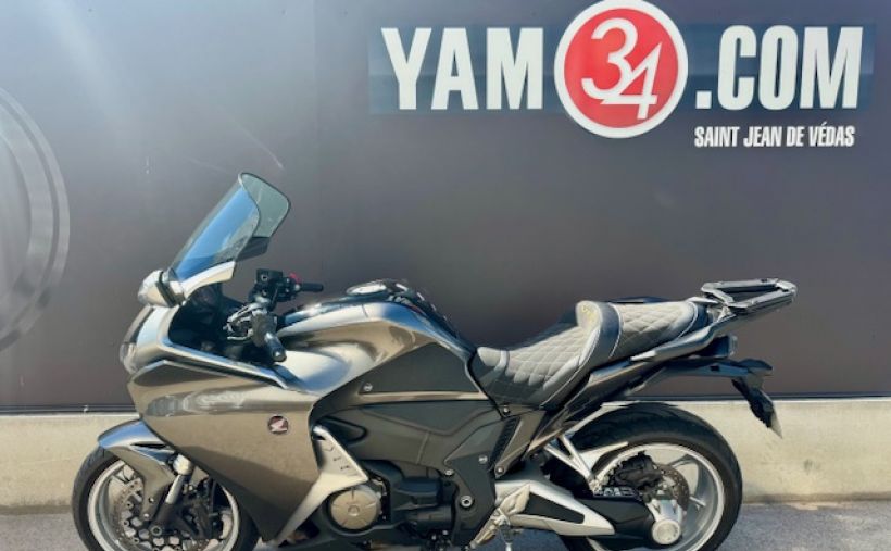 HONDA VFR 1200 F 0