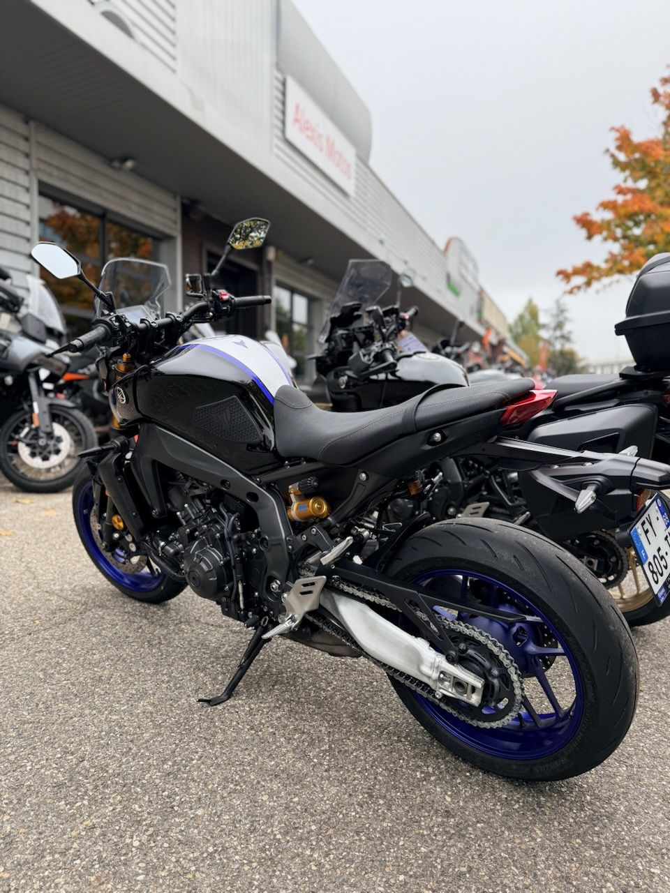 YAMAHA MT-09 SP 3