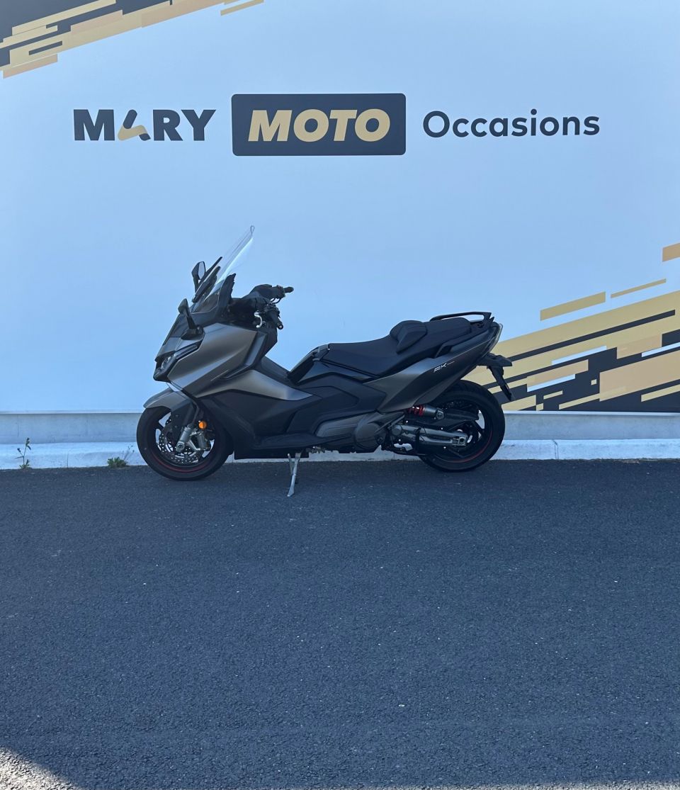 KYMCO AK 550 39