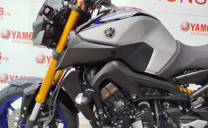 YAMAHA MT-09 SP 5