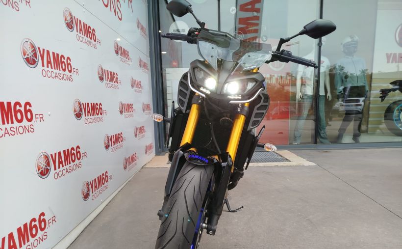 YAMAHA MT-09 SP 2