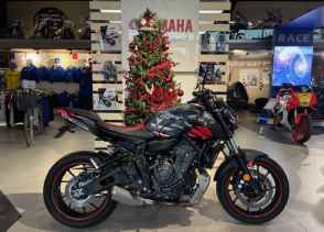 YAMAHA MT-07 35KW 90€/MOIS* 1ERE MAIN FAIBLE KM +2500€ D'EQUIPEMENT GTIE 12 MOIS - 2023
