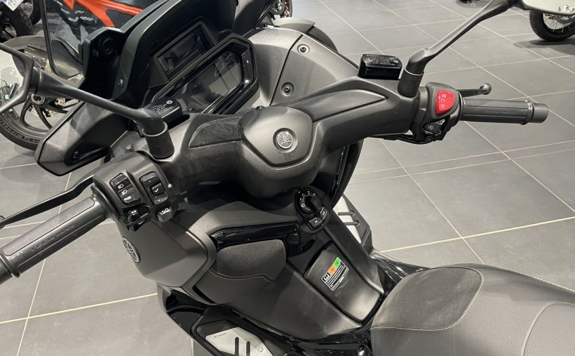 YAMAHA XMAX 125 TECH MAX 2