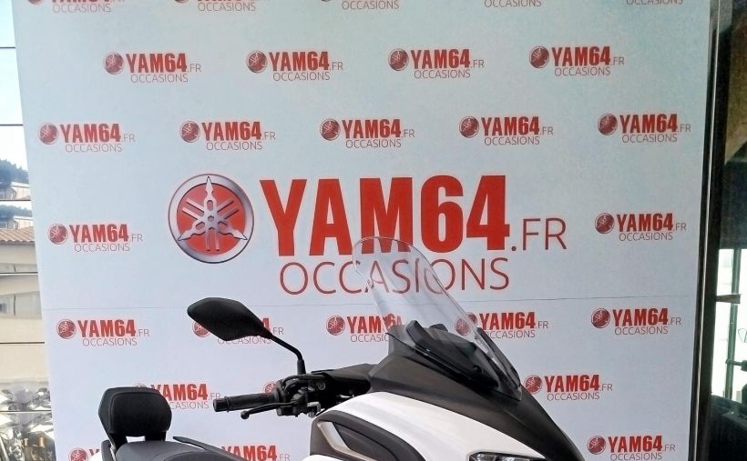 YAMAHA TRICITY 300 8