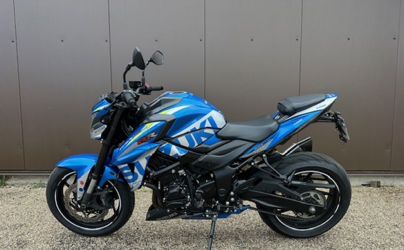 SUZUKI GSX 750 4