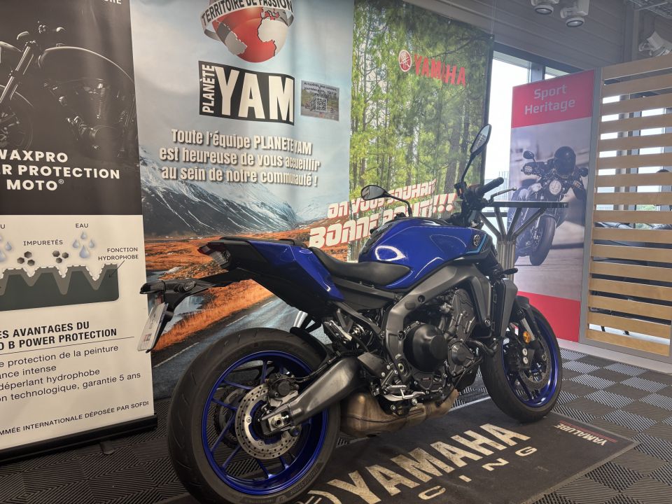 YAMAHA MT-09 2