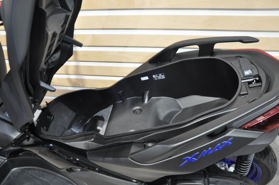 YAMAHA X-MAX 125 15