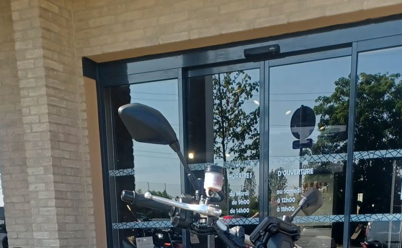 YAMAHA MT-09 0