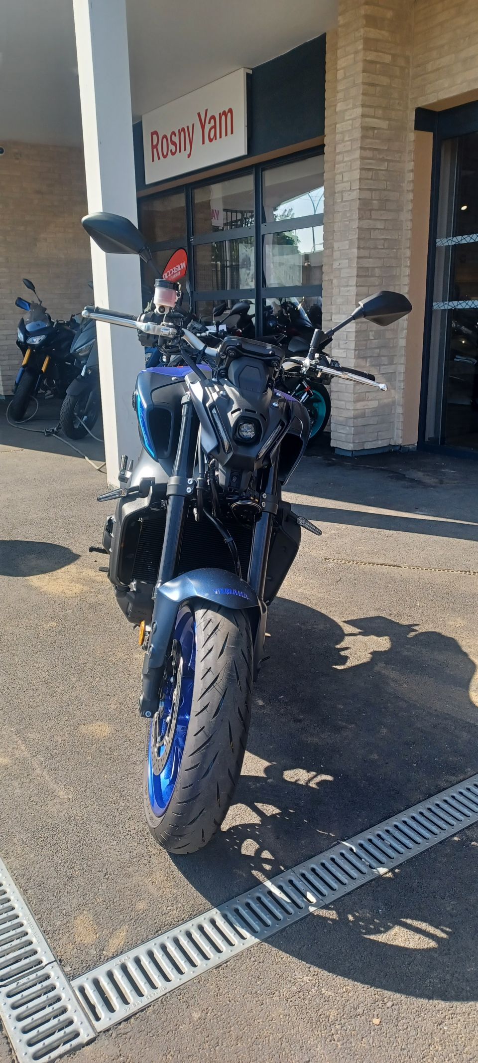 YAMAHA MT-09 1