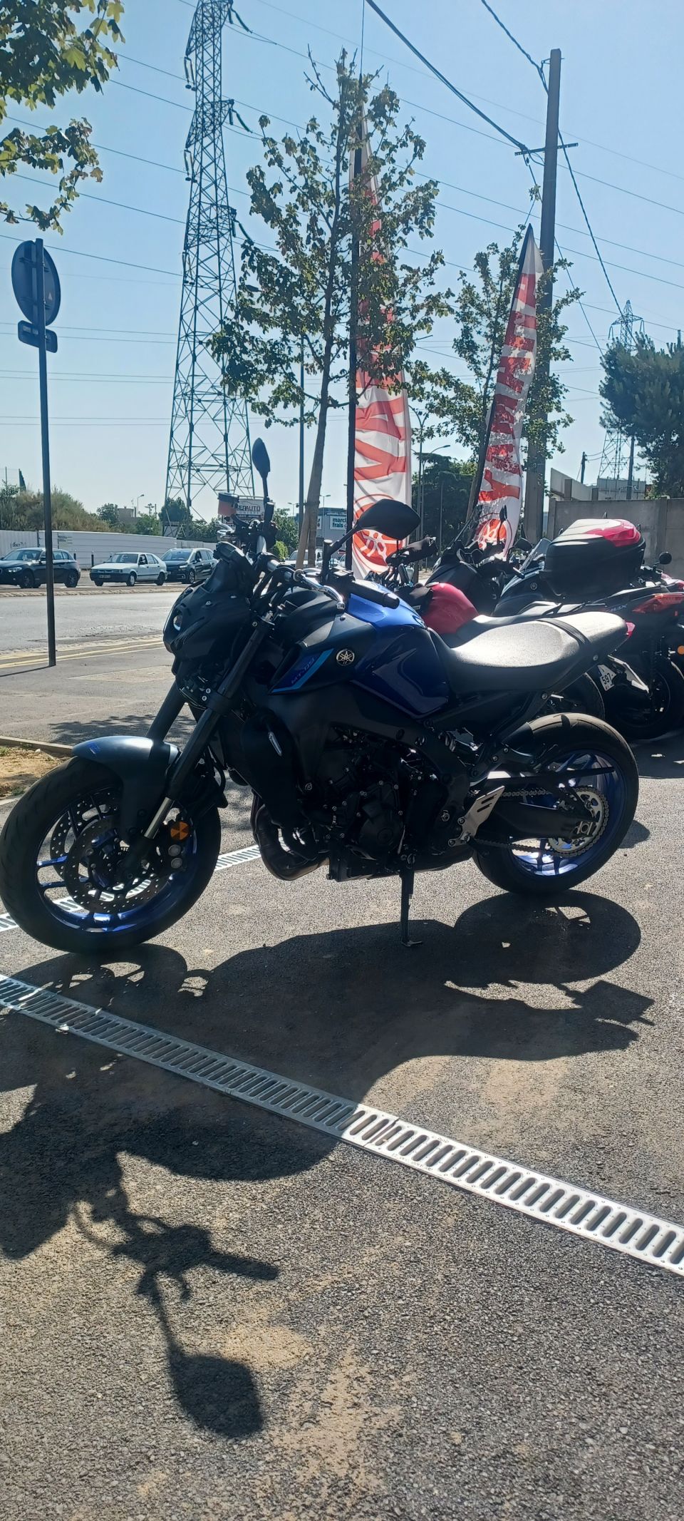 YAMAHA MT-09 2