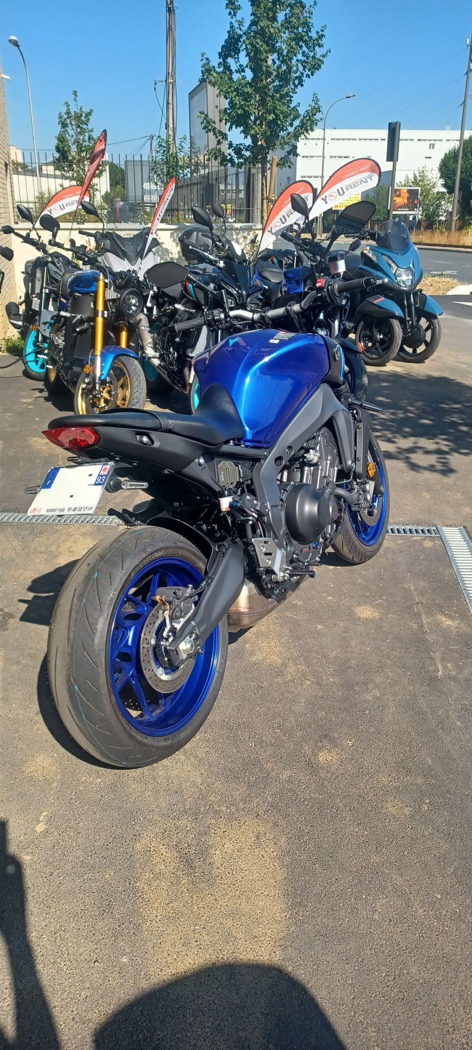 YAMAHA MT-09 6