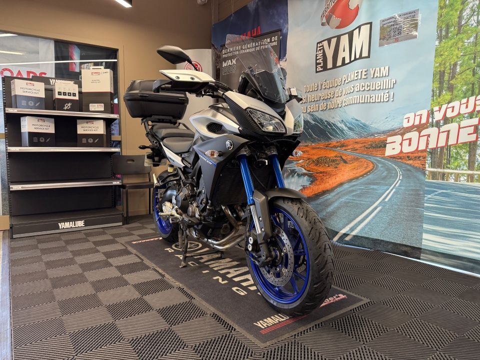 YAMAHA MT-09 TRACER 1