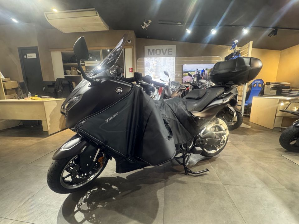 YAMAHA XP T-MAX 560 TECH MAX 2