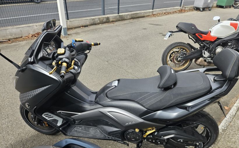 YAMAHA XP T-MAX 530 IRON MAX 6