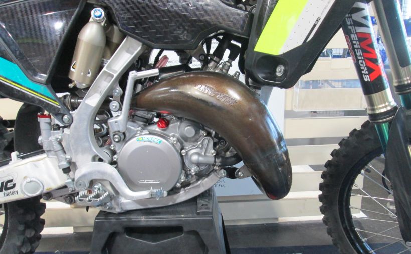 FANTIC 125 XX BLACK EDITION 3