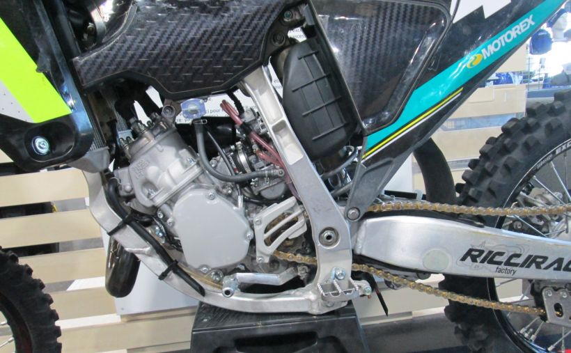 FANTIC 125 XX BLACK EDITION 4