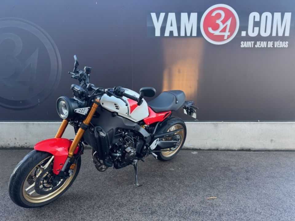 YAMAHA XSR 900 2