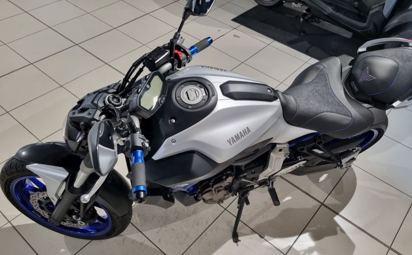 YAMAHA MT-07 (47.5CV) 7