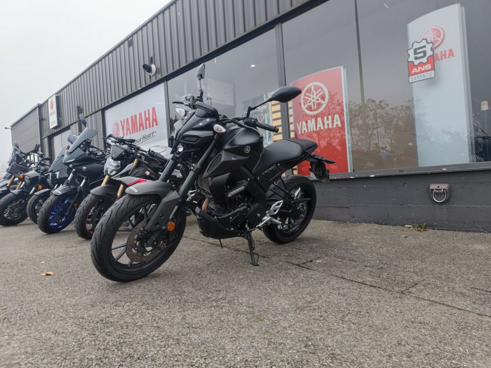 YAMAHA MT-125 ABS 1