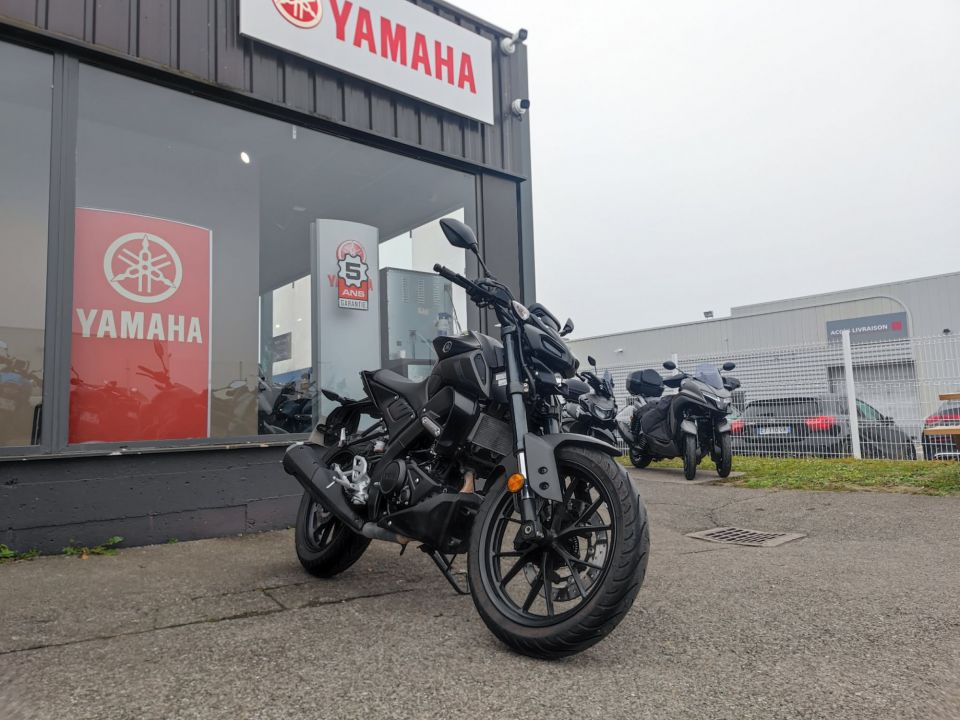 YAMAHA MT-125 ABS 0