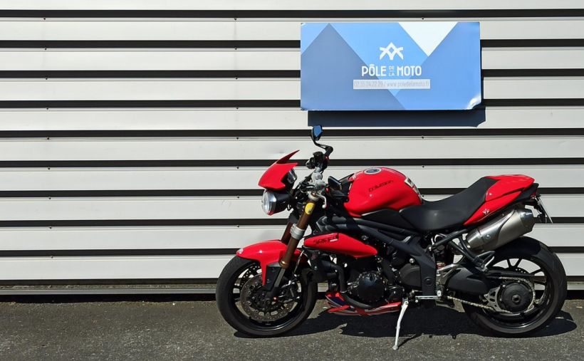 TRIUMPH SPEED TRIPLE 1050 1