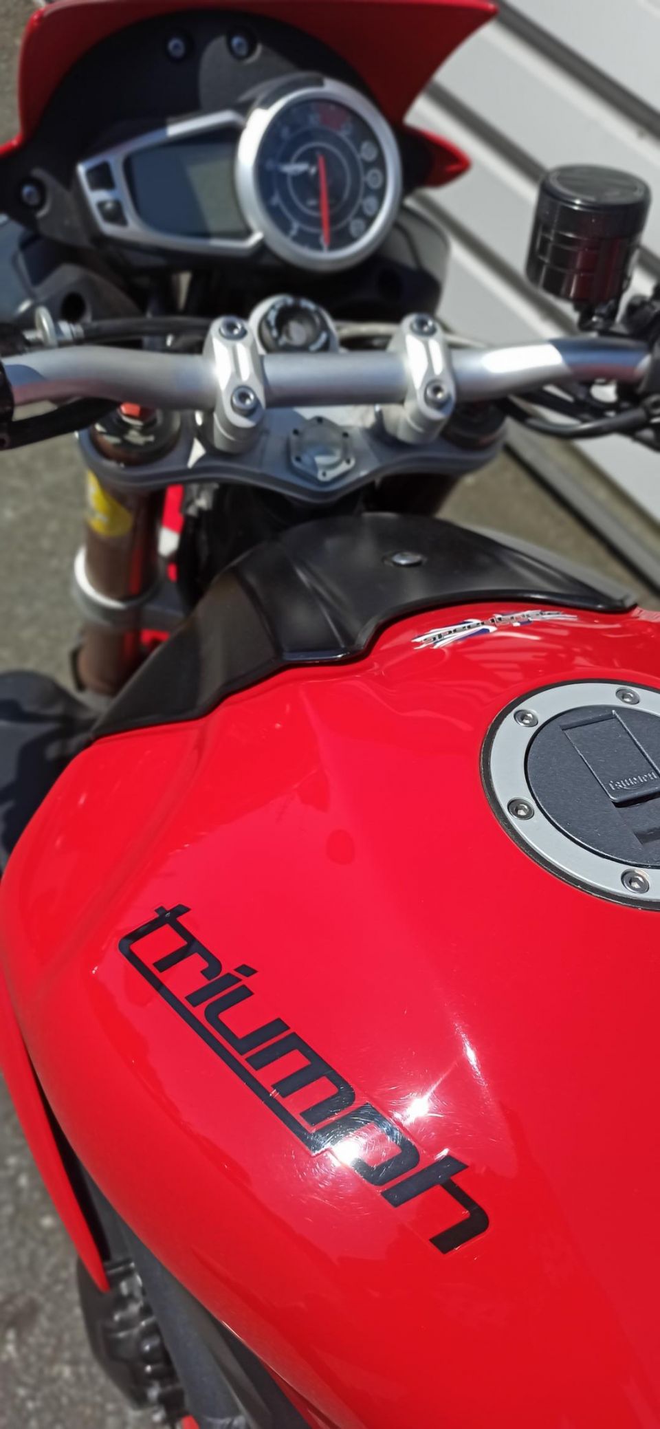 TRIUMPH SPEED TRIPLE 1050 35