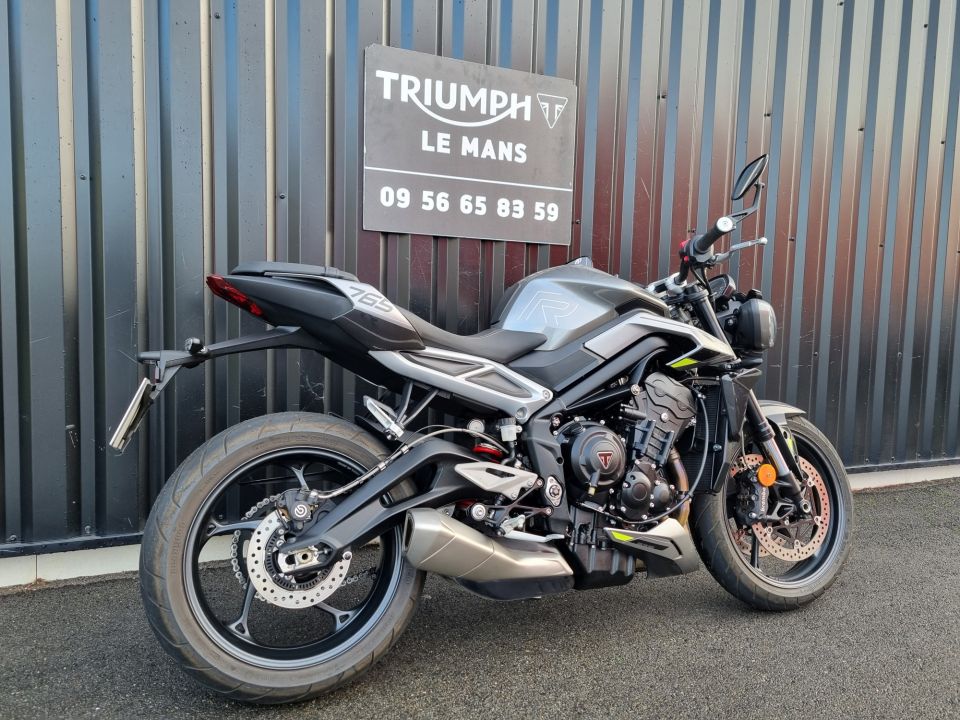 TRIUMPH STREET TRIPLE 765 R 10