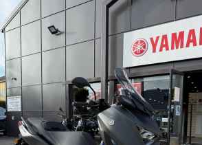 YAMAHA XMAX 300 - 2024