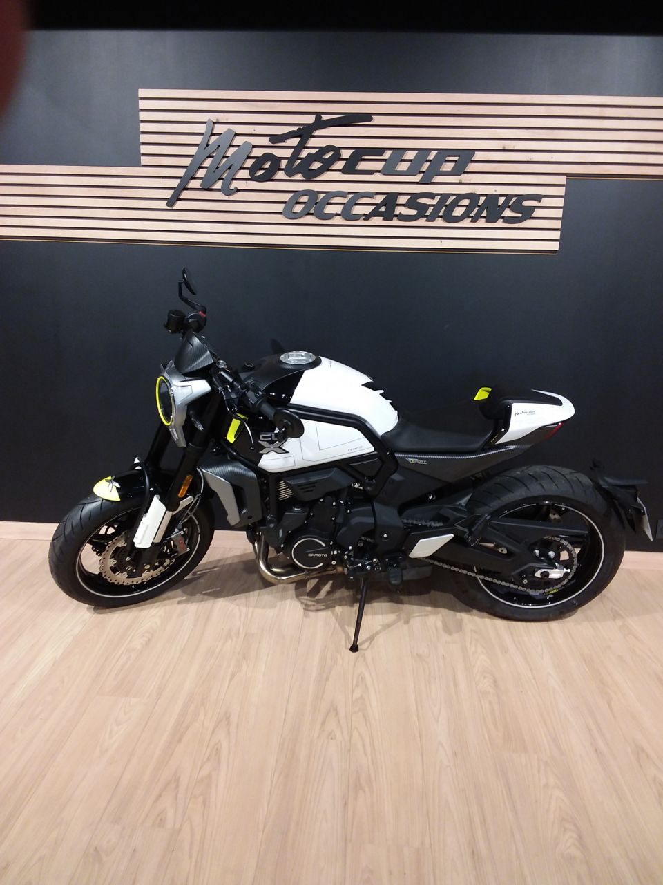 CF MOTO 700 CLX SPORT 1