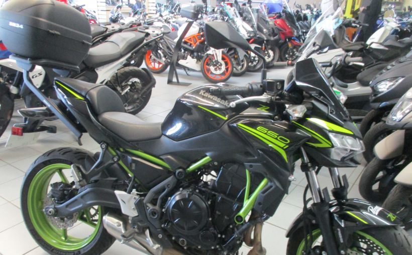 KAWASAKI Z 650 (47.5CV) 0