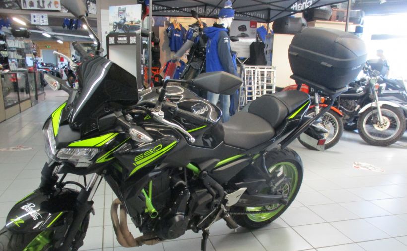 KAWASAKI Z 650 (47.5CV) 2